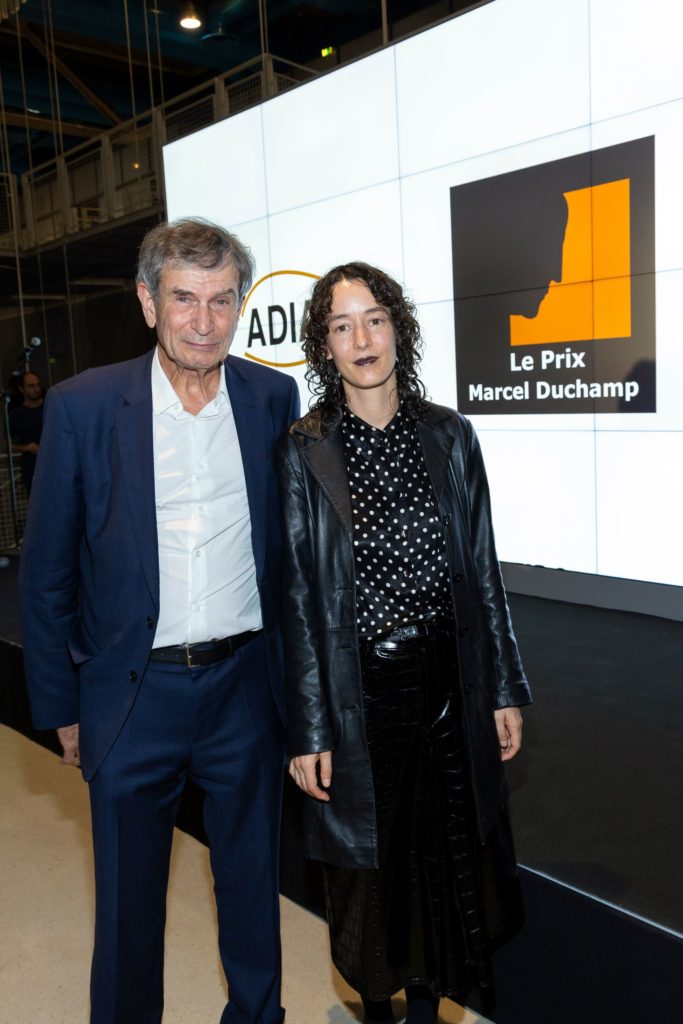 ADIAF, Mimosa Echard, lauréate Prix Marcel Duchamp 2022 et Claude Bonnin, président ADIAF - © Luc Castel