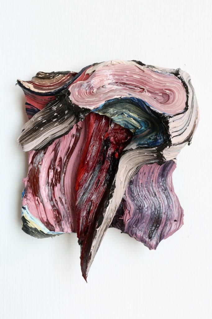 Henrique Oliveira, EXLP 44, 2022. Huile, papier mâché et grillage métallique sur bois, 45 x 39 x 16 cm