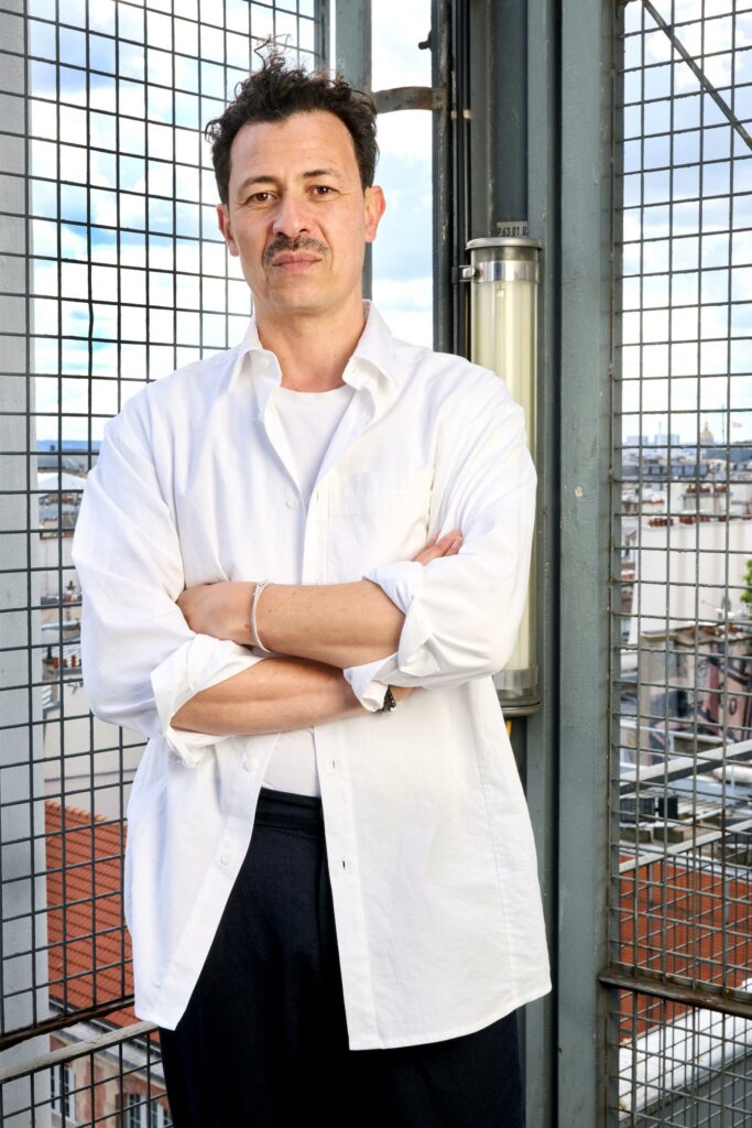 ADIAF, Abdelkader Benchamma, nommé au Prix Marcel Duchamp 2024 © Hugues Lawson-Body