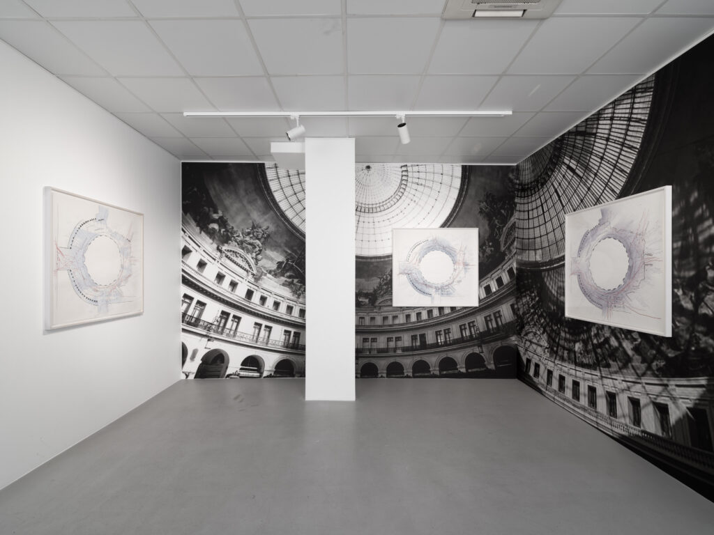 Galerie Poggi, Larissa Fassler, Social Orbits, 2024 © Adagp, Paris. Photo ©.kit