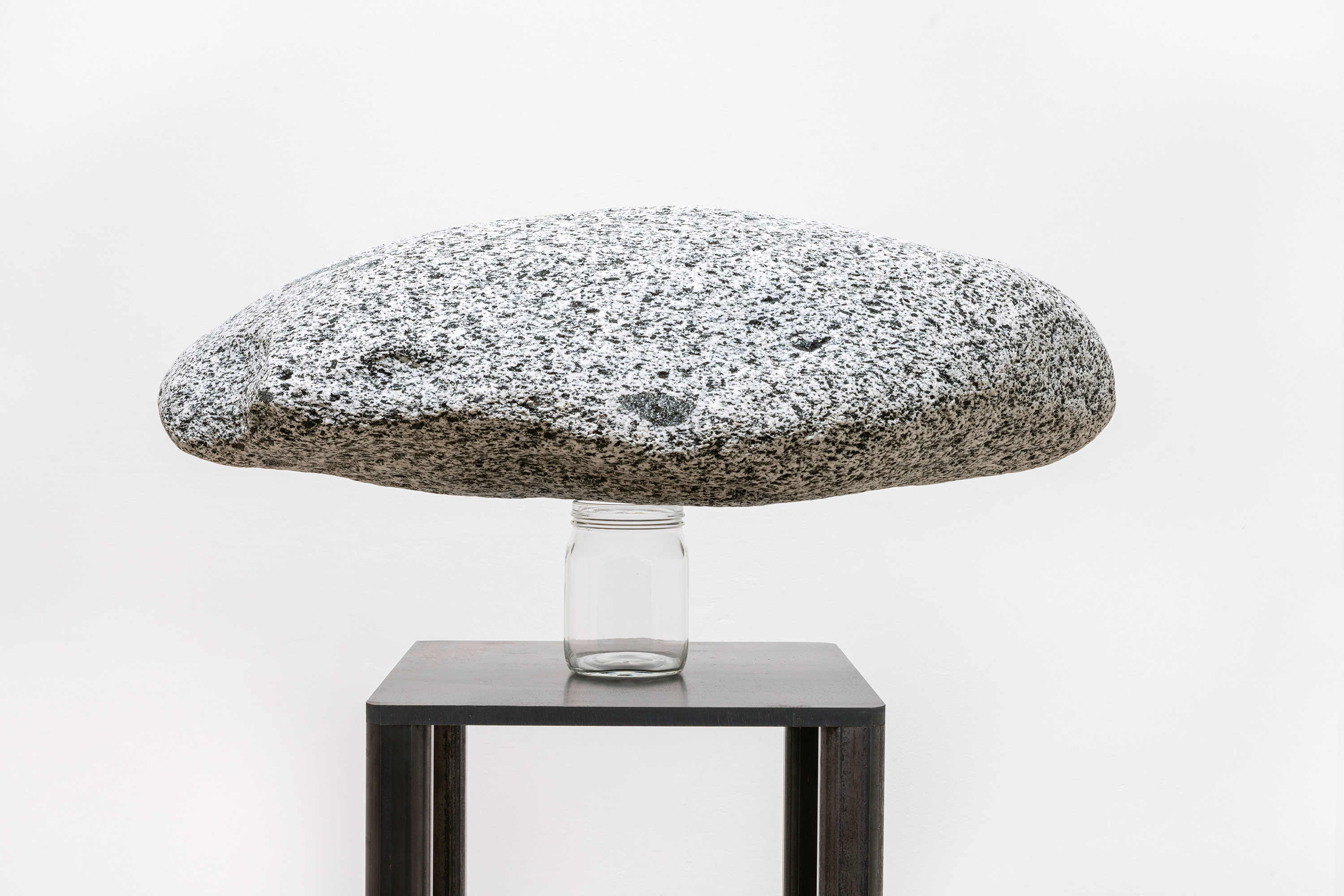 Arcangelo Sassolino “Present Time” une matière qui échappe au présent 15