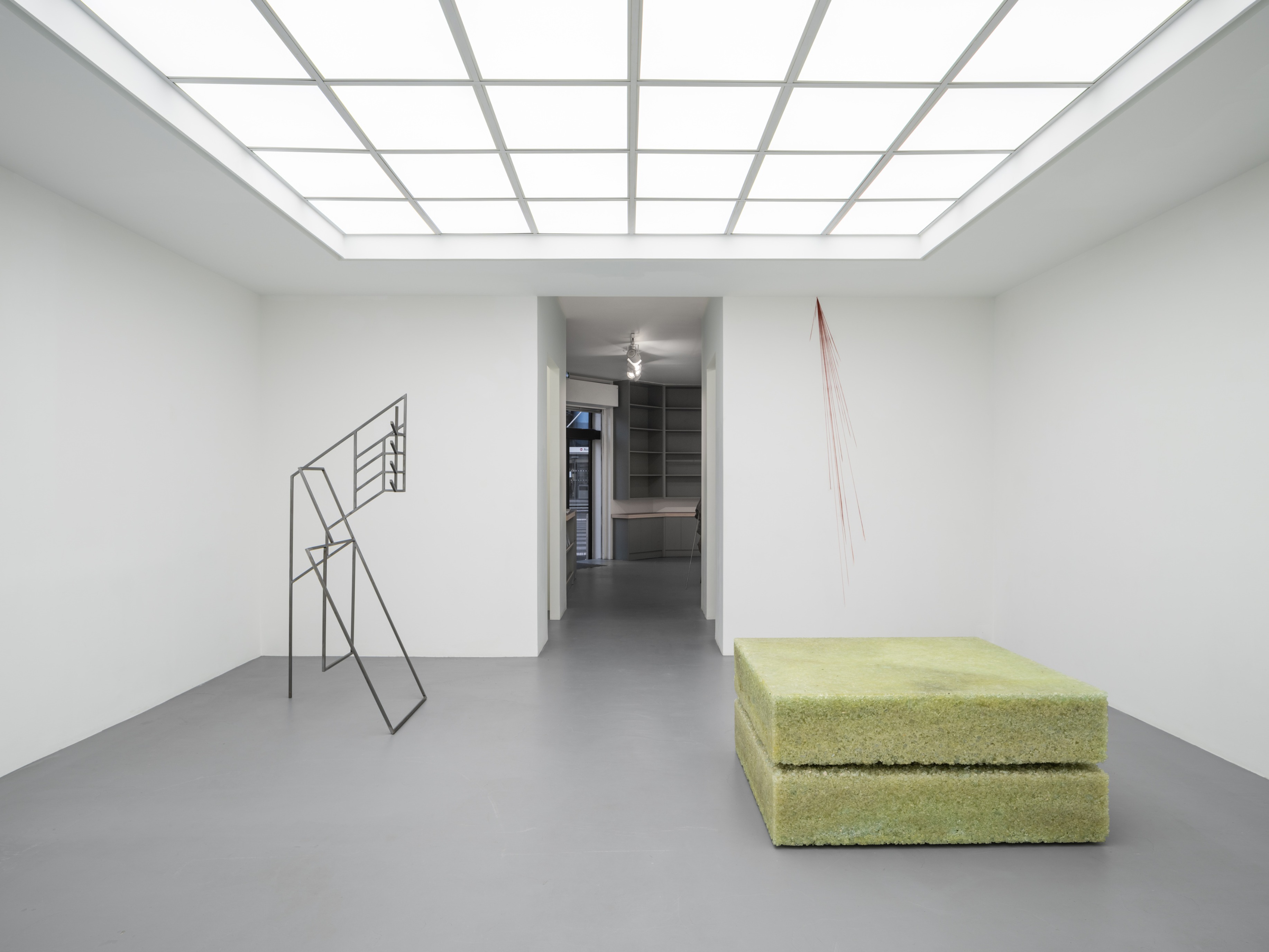 Galerie Poggi, S̆tefan Papc̆o, Floating Mountain, Novembre 2025 © .kit