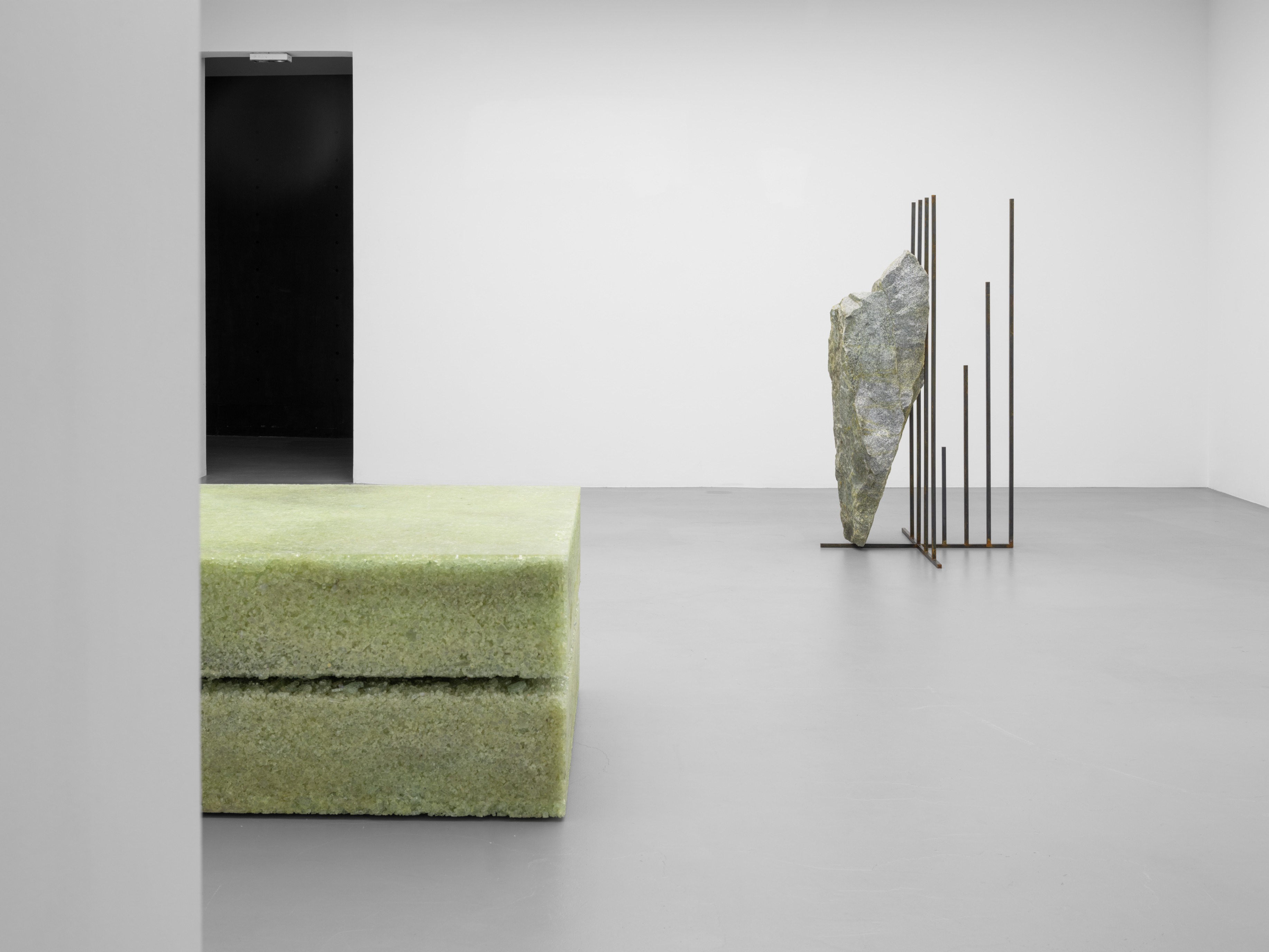 Galerie Poggi, S̆tefan Papc̆o, Floating Mountain, Novembre 2025 © .kit