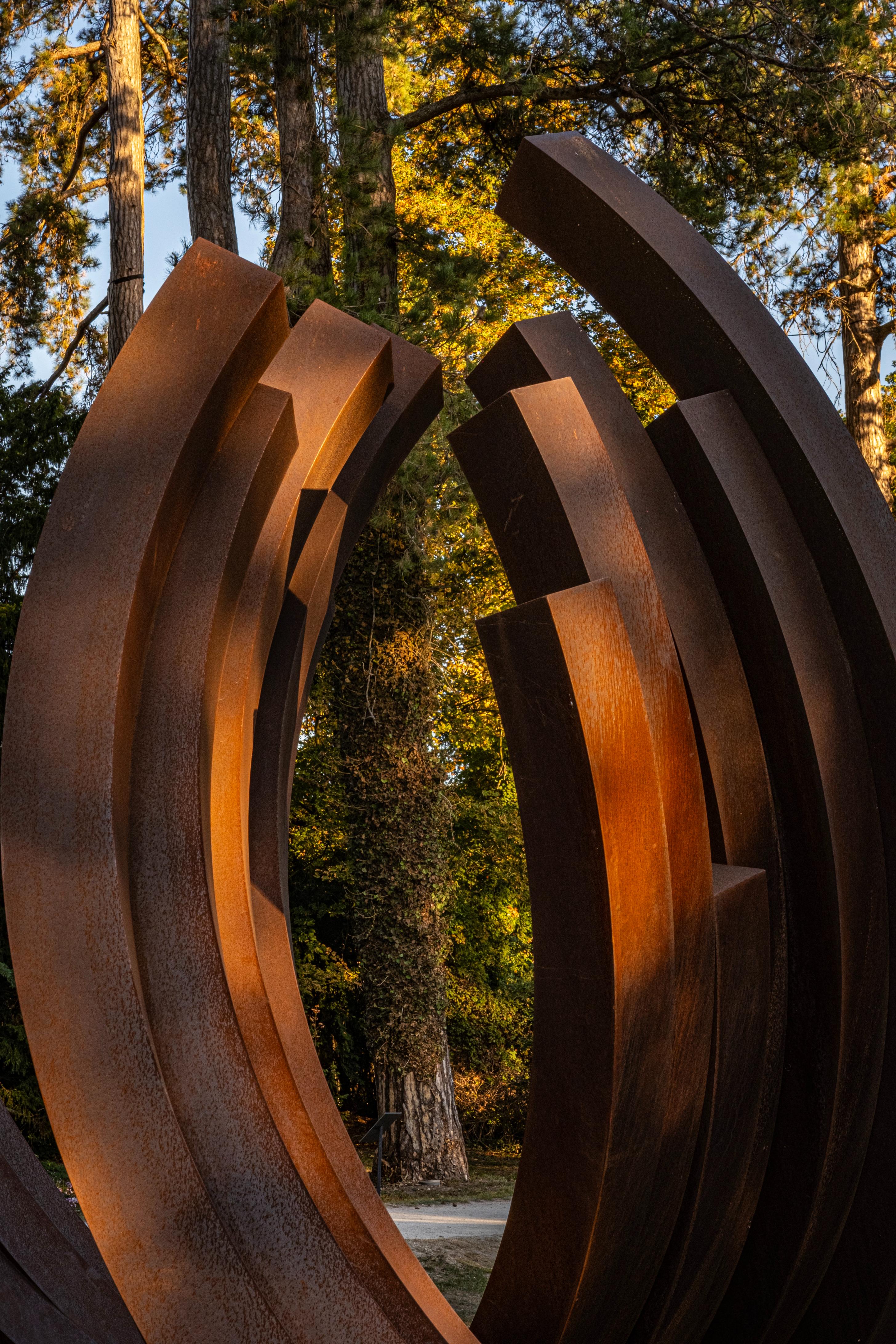 Clos Lucé, installation de Bernar Venet, Septembre 2026 © CLAD - THE FARM