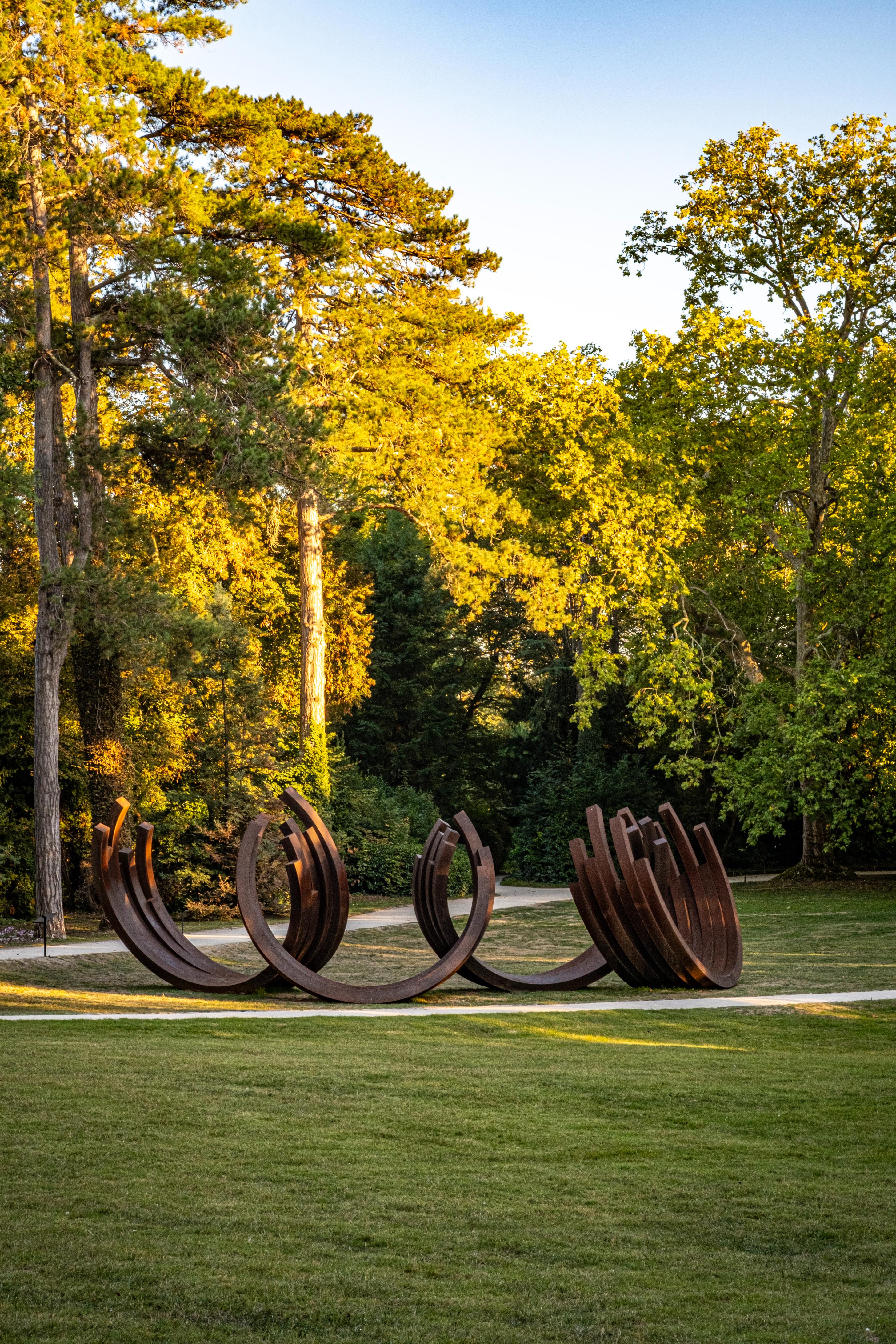 Clos Lucé, installation de Bernar Venet, Septembre 2026 © CLAD - THE FARM